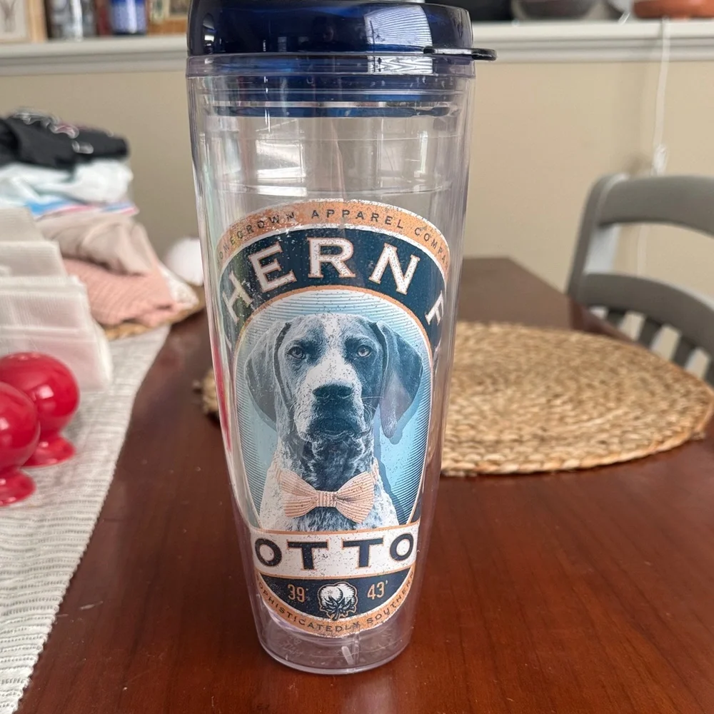 Southern Cotton 26oz Clear Tumbler with Navy Lid